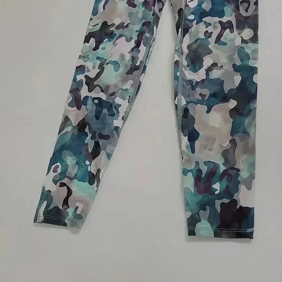 Spanx Women's Booty Boost Active Printed 7/8 Legging - - Painted Camo Pink Multi - Picture 5 of 10